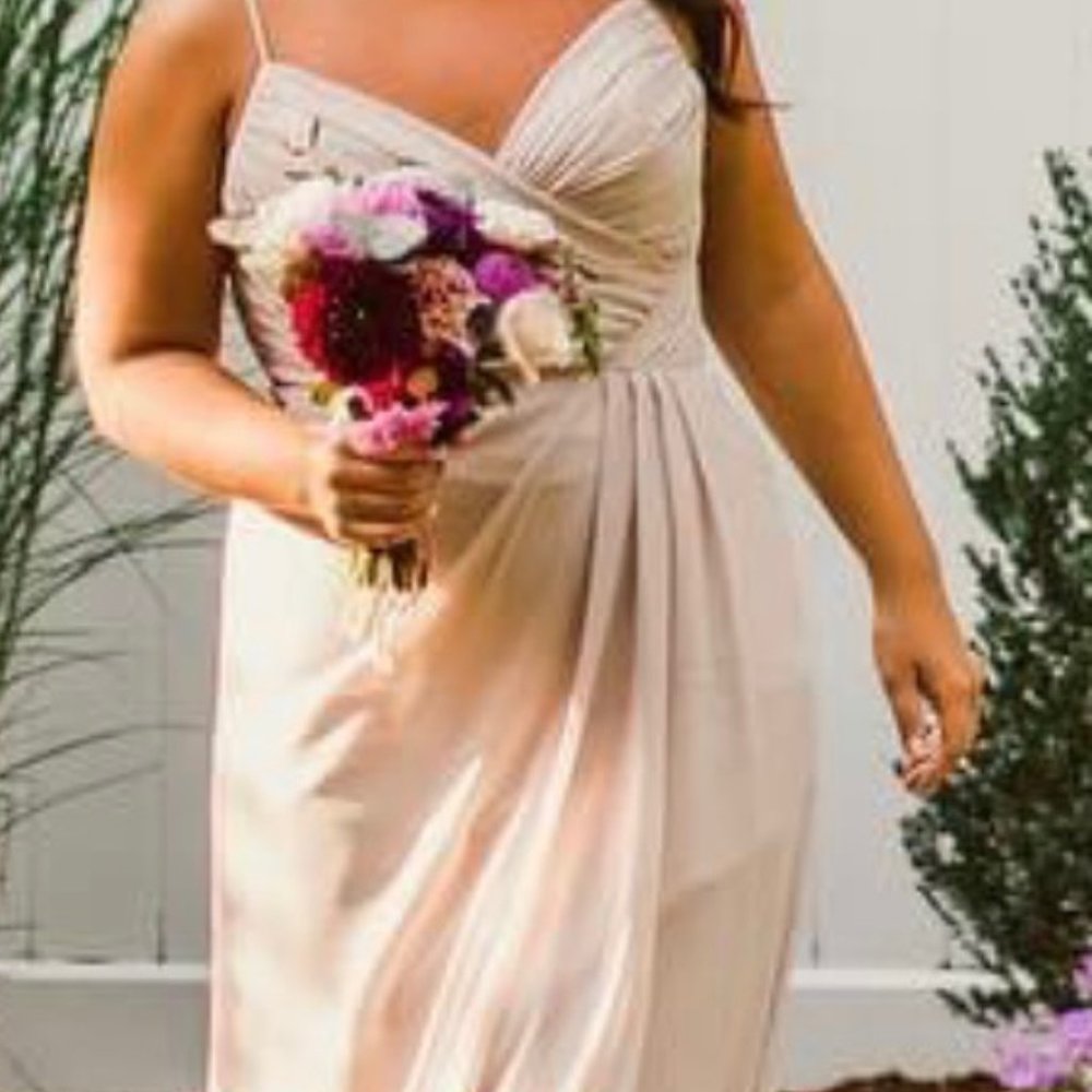 Hayley Paige Occassions, Champagne